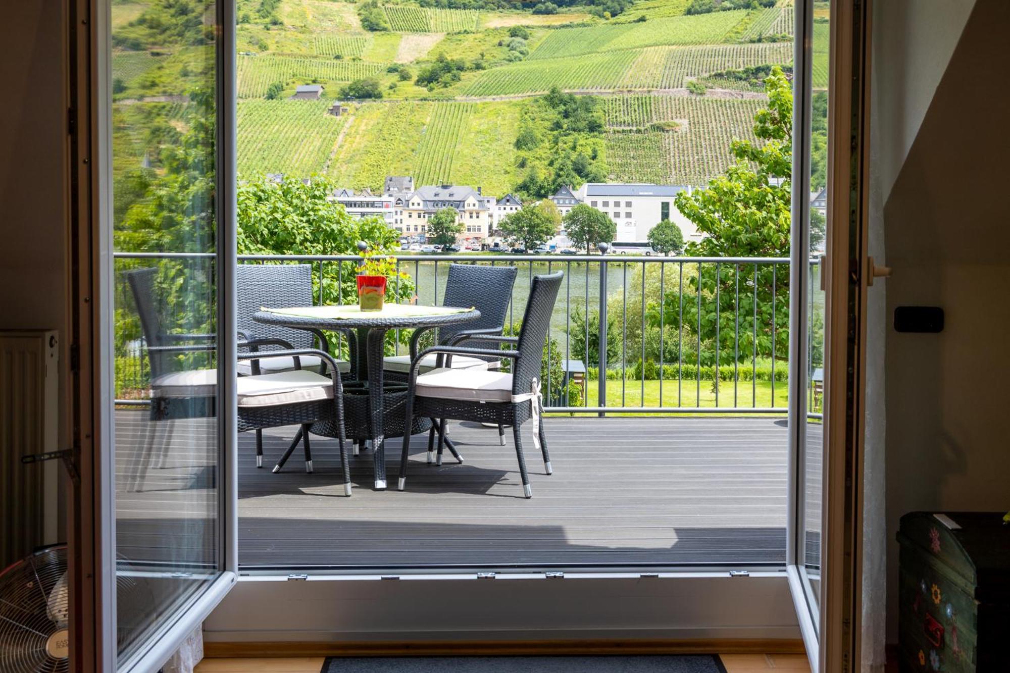 Zum Blauglockenbaum Apartment Zell an der Mosel Ngoại thất bức ảnh